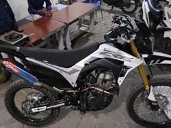 Kepergok Tuntun Motor Trail Warga, 2 Maling Dimassa di Malang