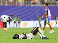 Soccer Football - FIFA World Cup 2026 - Round of 32 - Colombia v Ghana - Kansas City Stadium, Kansas City, Missouri, U.S. - July 3, 2026 Ghana's Derrick Luckassen looks dejected after the match as Ghana are eliminated from the World Cup REUTERS/Berna