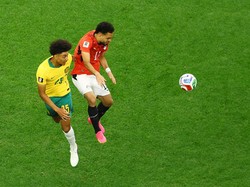 Soccer Football - FIFA World Cup 2026 - Round of 32 - Australia v Egypt - Dallas Stadium, Arlington, Texas, U.S. - July 3, 2026 Egypt's Mostafa Zico in action with Australia's Lucas Herrington REUTERS/Issei Kato