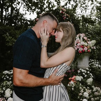 Taylor Swift's Love Story: Perjalanan Cinta dari Remaja hingga Menikah dengan Travis Kelce