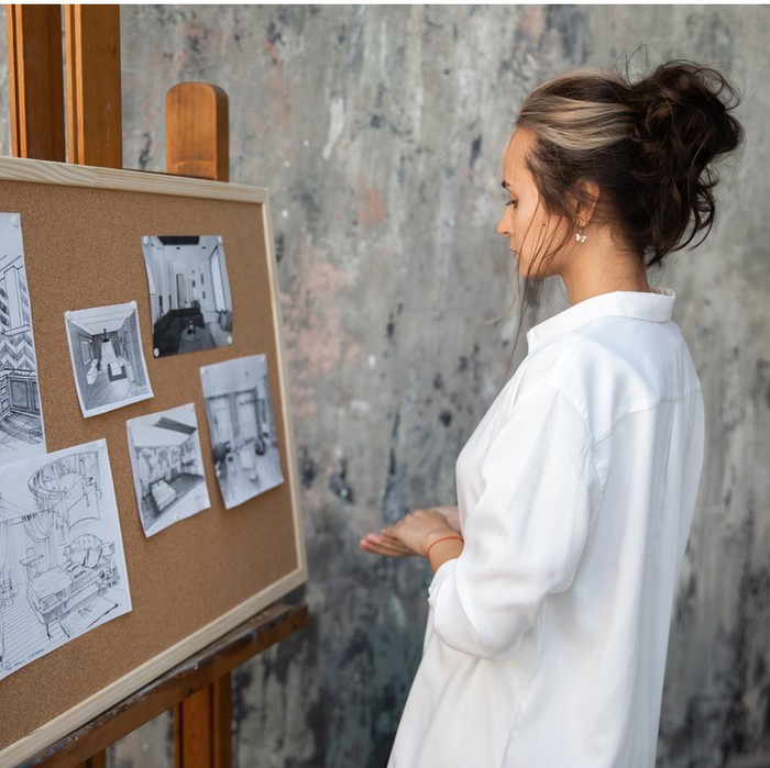 Cancer dikenal kreatif, teliti, dan punya intuisi yang baik untuk memahami keinginan orang lain/Foto: pexels.com/KATRIN BOLOVTSOVA