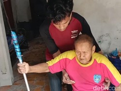 Asa Casmita di Balik Dinding Rapuh Desa Kenanga Indramayu