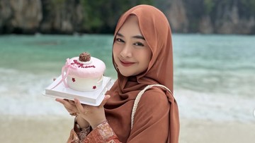 Berita Seputar Selebriti Insertlive Terkini : Doa Khusus Ria Ricis di Usia 31 Tahun