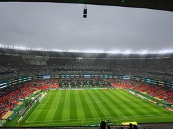 Soccer Football - FIFA World Cup 2026 - Round of 32 - Mexico v Ecuador - Estadio Azteca, Mexico City, Mexico - June 30, 2026 General view inside the stadium before the match as the match is delayed due to adverse weather REUTERS/Henry Romero