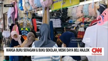 VIDEO: Jelang Sekolah, Penjualan Seragam Ramai Meski Daya Beli Turun