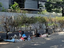 WNA Camping Lagi Dekat Kantor UNHCR Jaksel, Tiduran di Pinggir Jalan