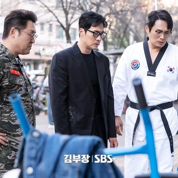 5 Alasan yang Membuat Drakor Agent Kim Reactivated Raih Rating Tinggi