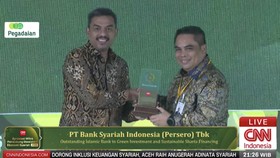 PT Bank Syariah Indonesia (Persero) Tbk Saat menerima penghargaan Anugerah Adinata Syariah dan Apresiasi Mitra Pendukung Ekosistem Ekonomi Syariah untuk Kategori Outstanding Islamic Bank in Green Investment and Sustainable Sharia Financing, di Menara