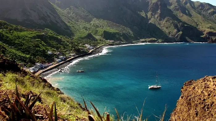 Pulau Brava di Cape Verde. Cape Verde adalah negara kepulauan dengan sekitar 600 ribu penduduk