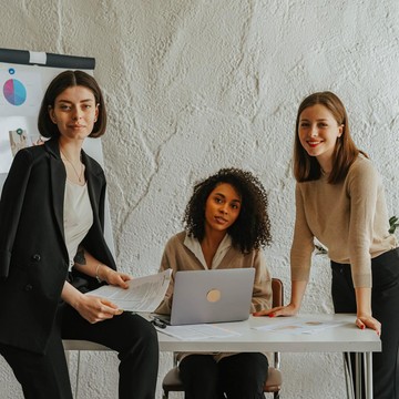 4 Cara Betah Kerja di Kantor Tanpa Konflik dan Drama