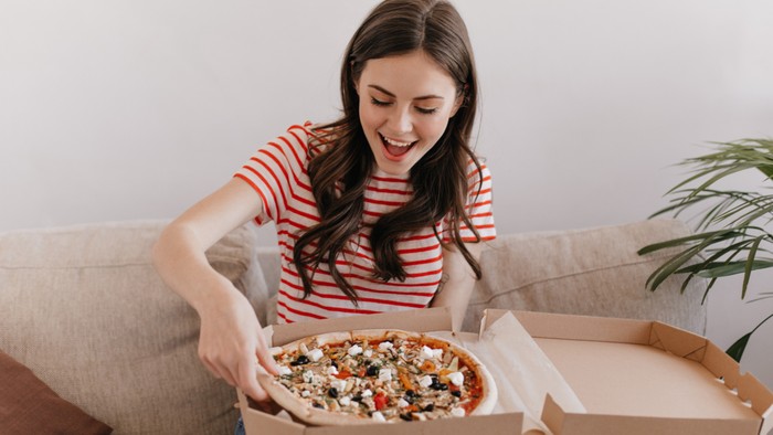 9 Cara Mengurangi Nafsu Makan Berlebih saat Diet agar Berat Badan Tidak Naik
