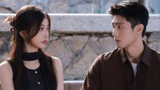Esther Yu dan Chen Jingke dalam drama China Road to Success (2026).