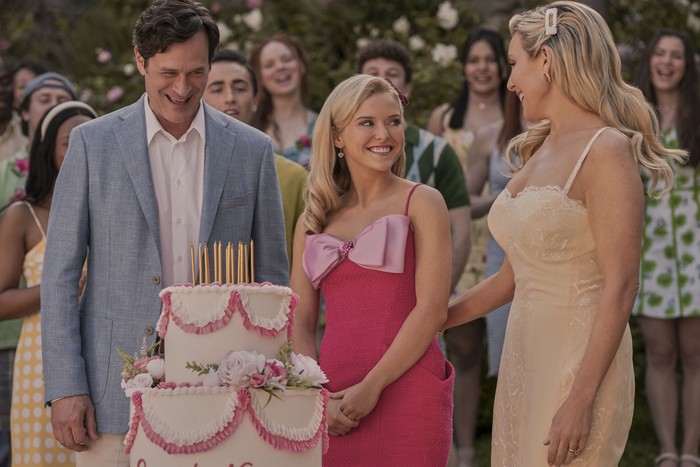 Tom Everett Scott, Lexi Minetree, June Diane Raphael di serial Elle