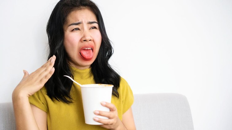 Ilustrasi Makan Pedas