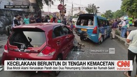 Kecelakaan Beruntun di Tengah Kemacetan