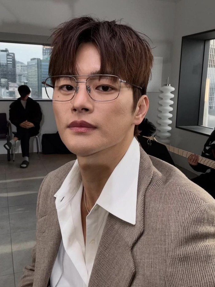 Kemampuan akting semakin diakui, terbukti Seo In Guk mampu memerankan berbagai jenis peran dan karakter yang membuat dirinya mendapat julukan 'Aktor Bunglon'./ foto: instagram.com/seo_cccc
