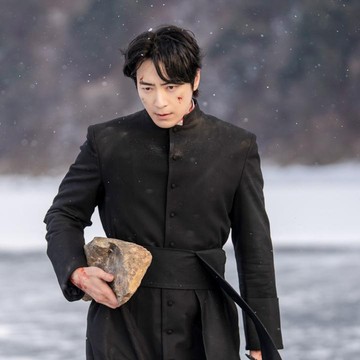 4 Drama Korea Terbaru Lee Jun Hyuk yang Wajib Dinanti, Makin Laris Manis!