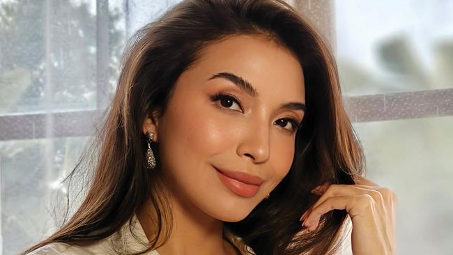 Usai Putus, Manohara Kini Jomlo dan Siap Buka Hati