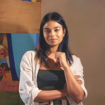 Lukis Sisi Lain Maldives, Ini Sosok Seniman Raya Mansoor yang Masuk Forbes 30 Under 30 Asia