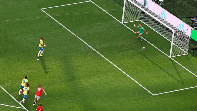 Soccer Football - FIFA World Cup 2026 - Round of 16 - Brazil v Norway - New York New Jersey Stadium, East Rutherford, New Jersey, U.S. - July 5, 2026 Brazil's Neymar Jr. scores their first goal from the penalty spot past Norway's Orjan Nyland REUTERS