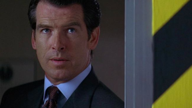 Tomorrow Never Dies adalah film aksi mata-mata tahun 1997, film kedelapan belas dalam seri James Bond yang diproduksi oleh Eon Productions dan film kedua yang dibintangi Pierce Brosnan sebagai agen MI6 fiktif James Bond.