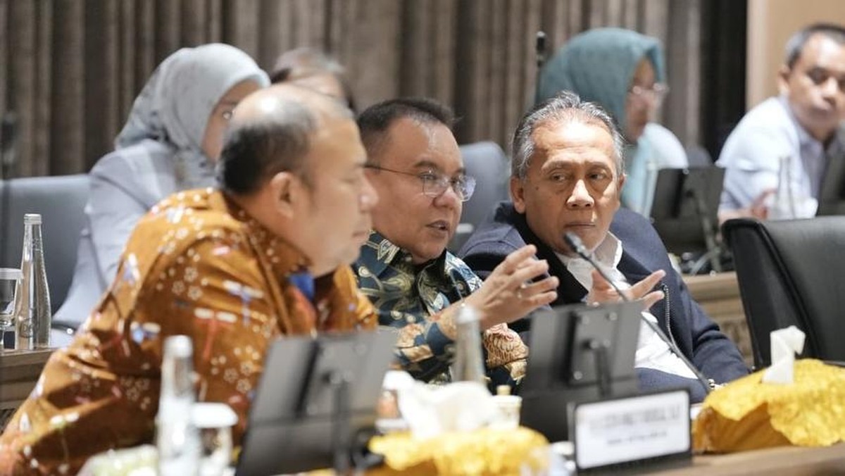 Dasco Kumpulkan Menteri di DPR, Bahas Keputusan yang Dinantikan Ojol