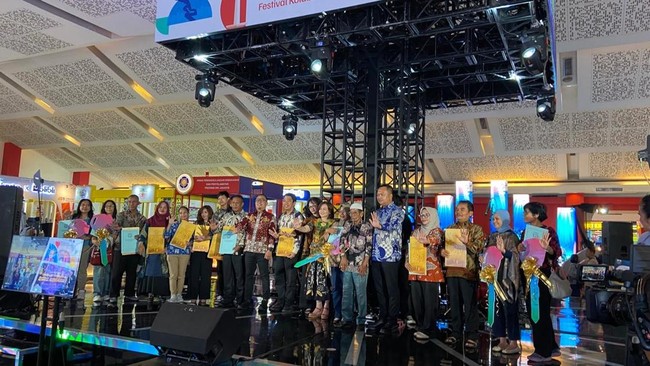 Apresiasi PKB Teladan Diberikan Kepada Wajib Pajak Paling Taat