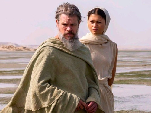 Matt Damon dan Zendaya dalam The Odyssey (2026).