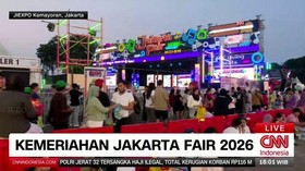 Suasana Jakarta Fair Kemayoran 2026 semakin semarak pada sore hari dengan kehadiran ribuan pengunjung. Beragam hiburan, kuliner, serta pameran produk dari berbagai sektor menjadi daya tarik utama dalam gelaran tahunan yang selalu dinantikan masyaraka