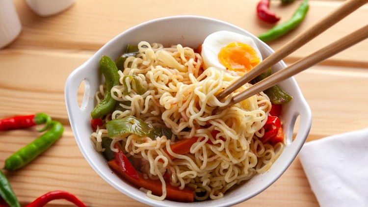 Mi instan rasa ayam bawang