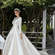 6 Selebriti yang Memilih Gaun Pengantin Christian Dior Selain Taylor Swift