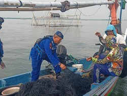 2 Nelayan Pasuruan Diciduk Polda Jatim gegara Pakai Trawl