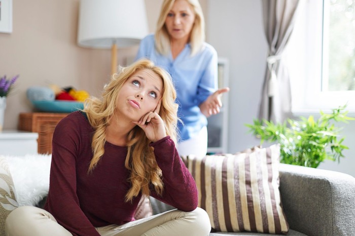 kalimat yang diucap orang kurang berkelas saat mengobrol 
