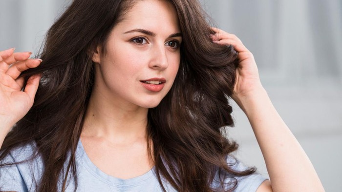 Rahasia Glossy Hair untuk Rambut Tebal dan Bergelombang