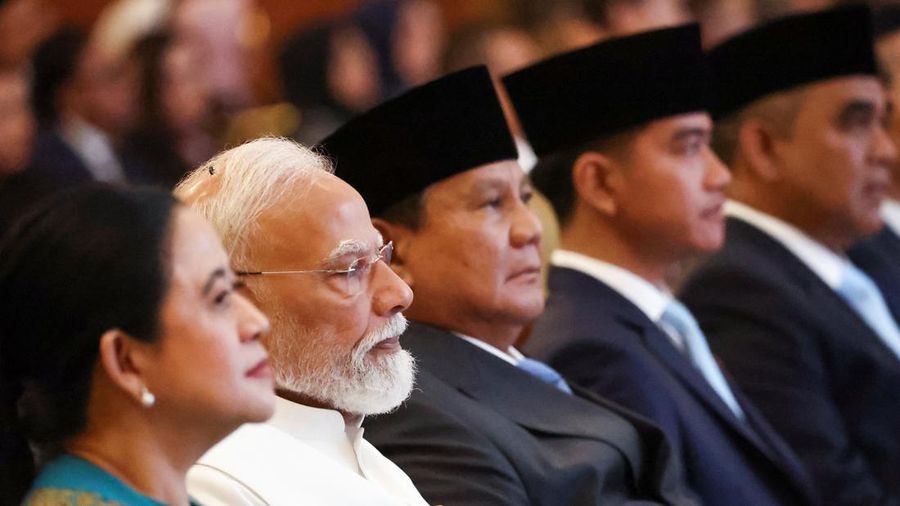 Perdana Menteri India Narendra Modi, duduk berbareng Ketua Dewan Perwakilan Rakyat (DPR) Puan Maharani, Presiden Indonesia Prabowo Subianto, Wakil Presiden Gibran Rakabuming Raka, dan Ketua Majelis Permusyawaratan Rakyat (MPR) Ahmad Muzani, dalam kunjungannya di gedung DPR RI di Jakarta, Indonesia, 7 Juli 2026.
