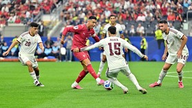 Soccer Football - FIFA World Cup 2026 - Round of 16 - Portugal v Spain - Dallas Stadium, Arlington, Texas, U.S. - July 6, 2026 Portugal's Cristiano Ronaldo in action with Spain's Pedri, Alex Baena and Aymeric Laporte IMAGN IMAGES via Reuters/Maria Ly