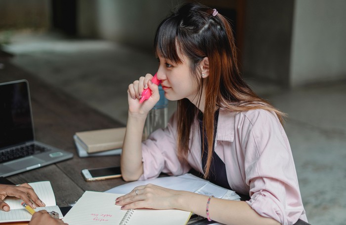 Orang yang namanya berawal C adalah seorang problem solver. Mereka pantang menyerah sebelum menemukan solusi.