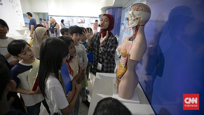 Selama kegiatan, peserta diajak merasakan pengalaman menjadi seorang dokter kecil.