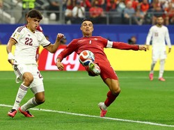 Masih 19 Tahun, Apa Rahasia Tangguhnya Pau Cubarsi Hadapi Striker Kelas Dunia?