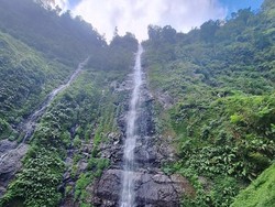 Wisata Air Terjun Tretes Wonosalam, Tertinggi di Jatim