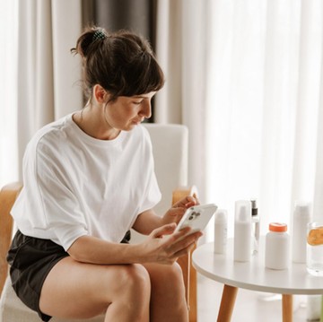 5 Cara Memilih Sunscreen untuk Kulit Sensitif dan Berjerawat