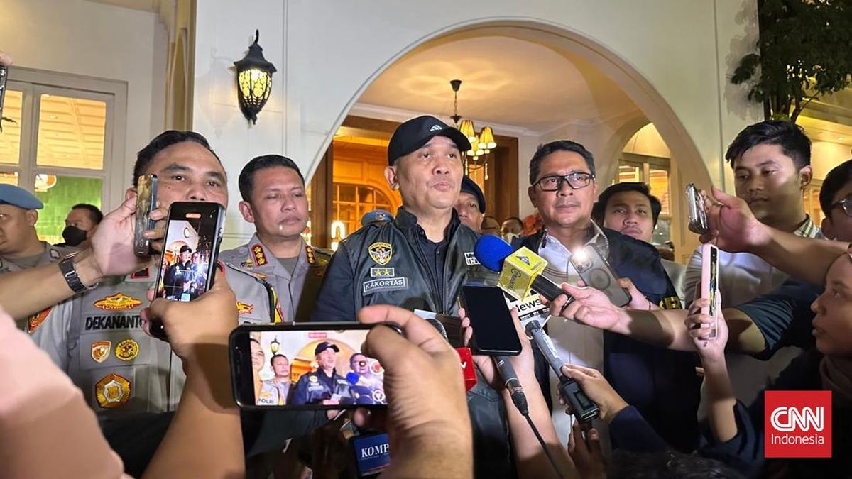 Usai Digeledah, Lantai 2 Kafe de'Clan di Cipete Disegel Polisi