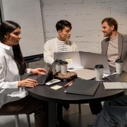 5 Tips Meeting untuk Introvert agar Lebih Percaya Diri, Tak Perlu Minder Lagi!