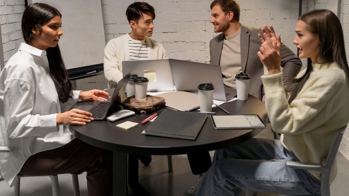 5 Tips Meeting untuk Introvert agar Lebih Percaya Diri, Tak Perlu Minder Lagi!