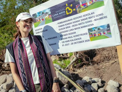 Luna Maya Bangun Sekolah di Maumere, Dapat Support Mendiang Tante yang Ikut Donasi