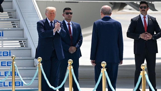 ANKARA, TURKIYE - JULY 07: Turkish President Recep Tayyip Erdogan welcomes US President Donald Trump, who is paying an official visit to Turkiye for the 36th NATO Heads of State and Government Summit, at Ankara Airport in Ankara, Turkey, on July 07,