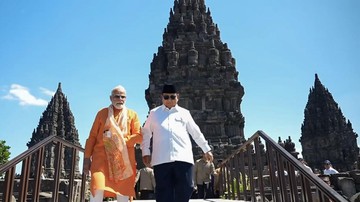 PM India Modi Terharu Berdoa di Prambanan: Momen Paling Berkesan