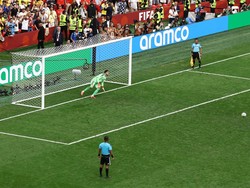 Soccer Football - FIFA World Cup 2026 - Round of 16 - Switzerland v Colombia - BC Place, Vancouver, Canada - July 7, 2026 Switzerland's Ruben Vargas scores a penalty during the penalty shootout to win the match REUTERS/Lee Smith