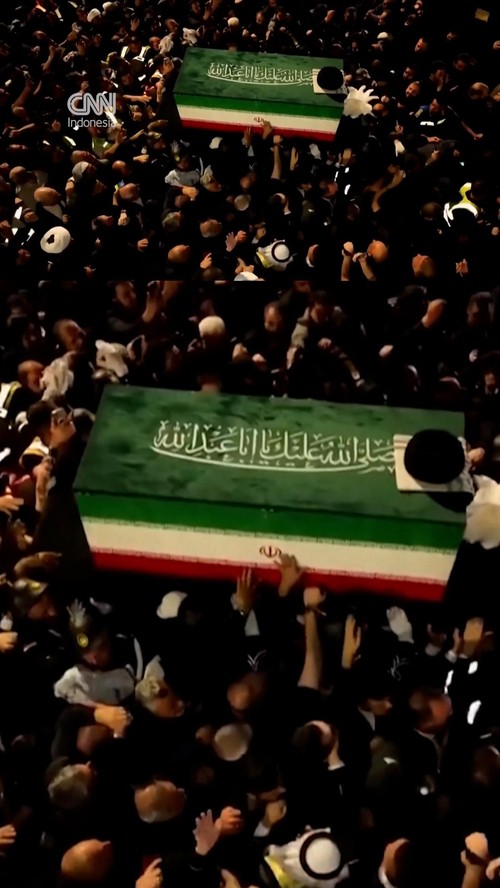 Momen Peti Khamenei Tiba di Irak, Disambut Haru Warga