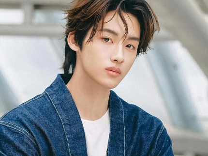 5 Drama China Dibintangi Winwin eks NCT, Ada 'A Splendid Match'